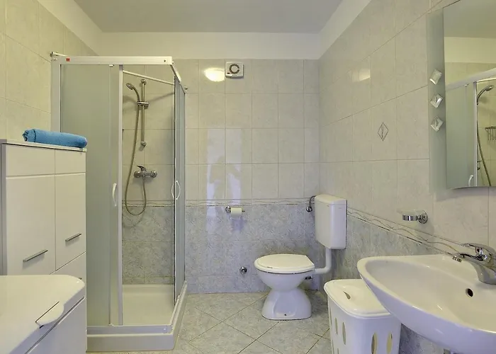 Helle 400 Meter Zum * Ližnjan